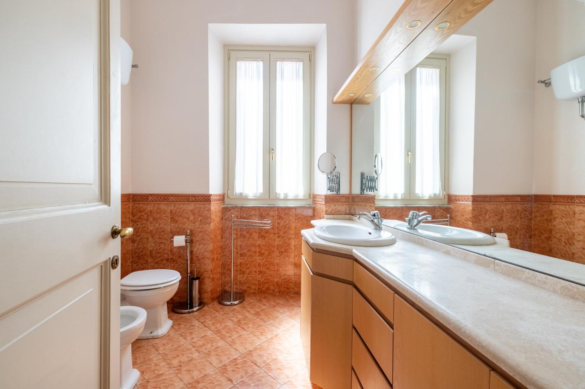Charming Apartment At Spanish Steps, No Elevator ローマ エクステリア 写真